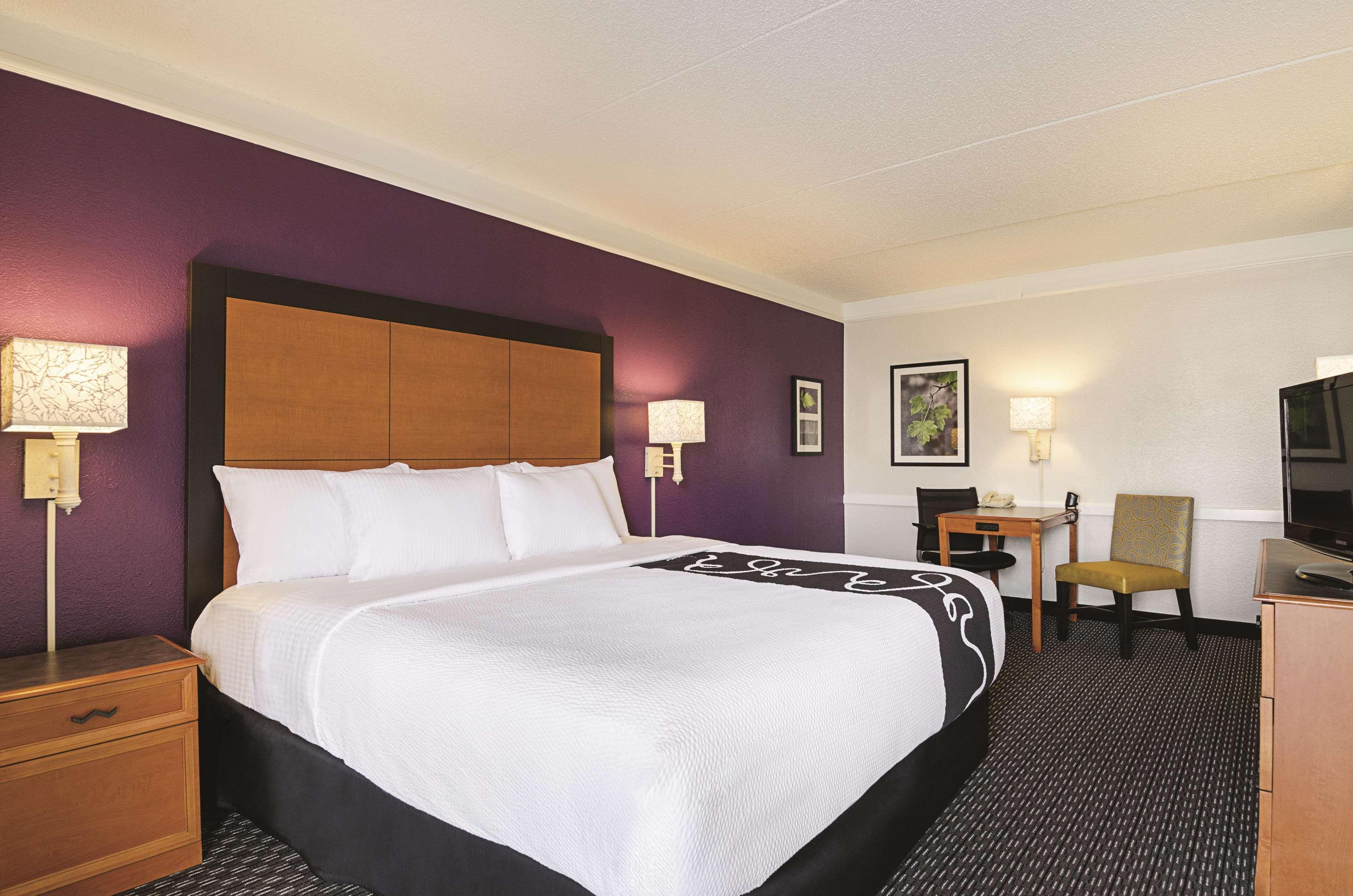 La Quinta By Wyndham Raleigh Durham Intl Ap Hotel Morrisville Exterior photo