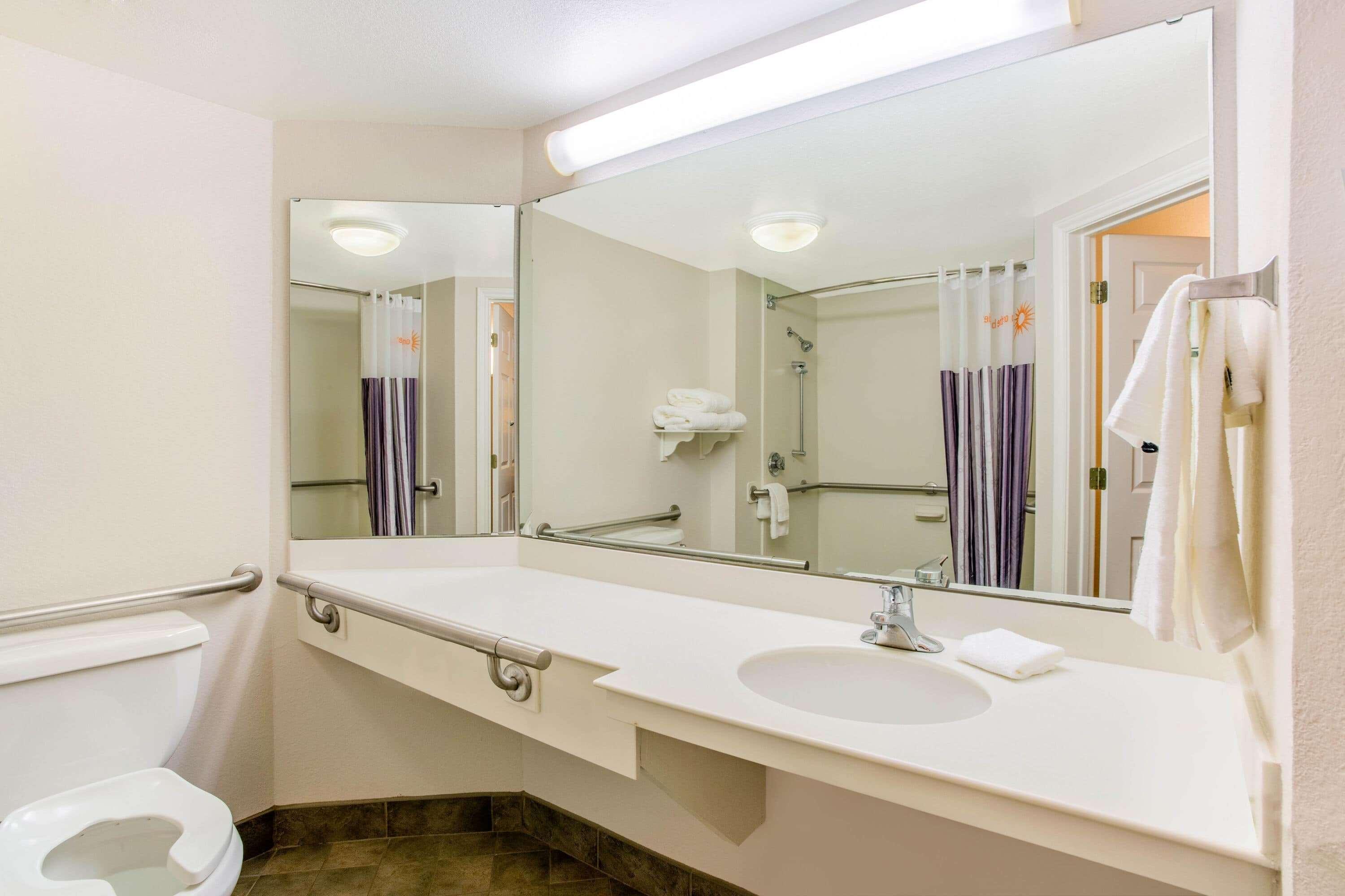 La Quinta By Wyndham Raleigh Durham Intl Ap Hotel Morrisville Exterior photo