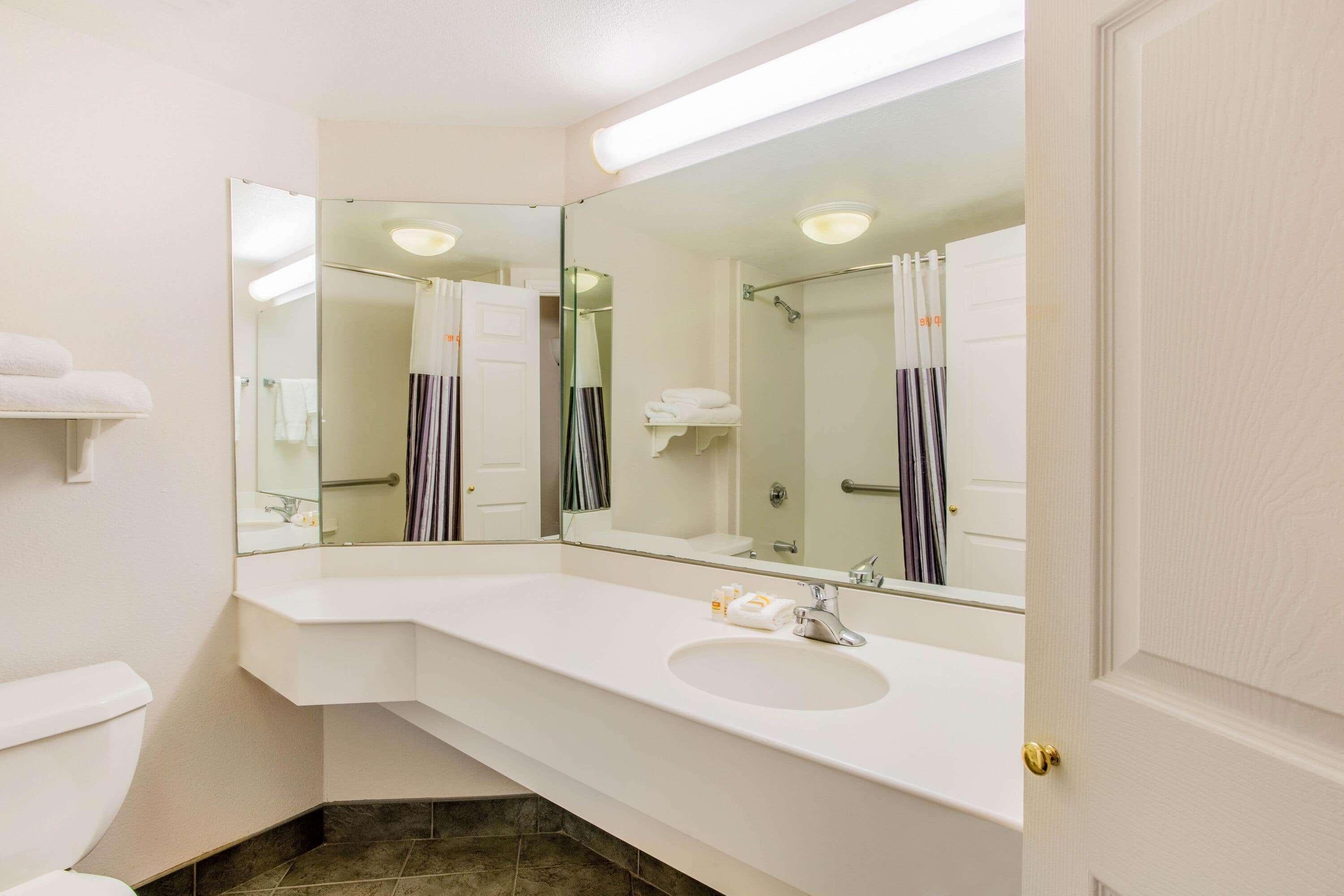 La Quinta By Wyndham Raleigh Durham Intl Ap Hotel Morrisville Exterior photo