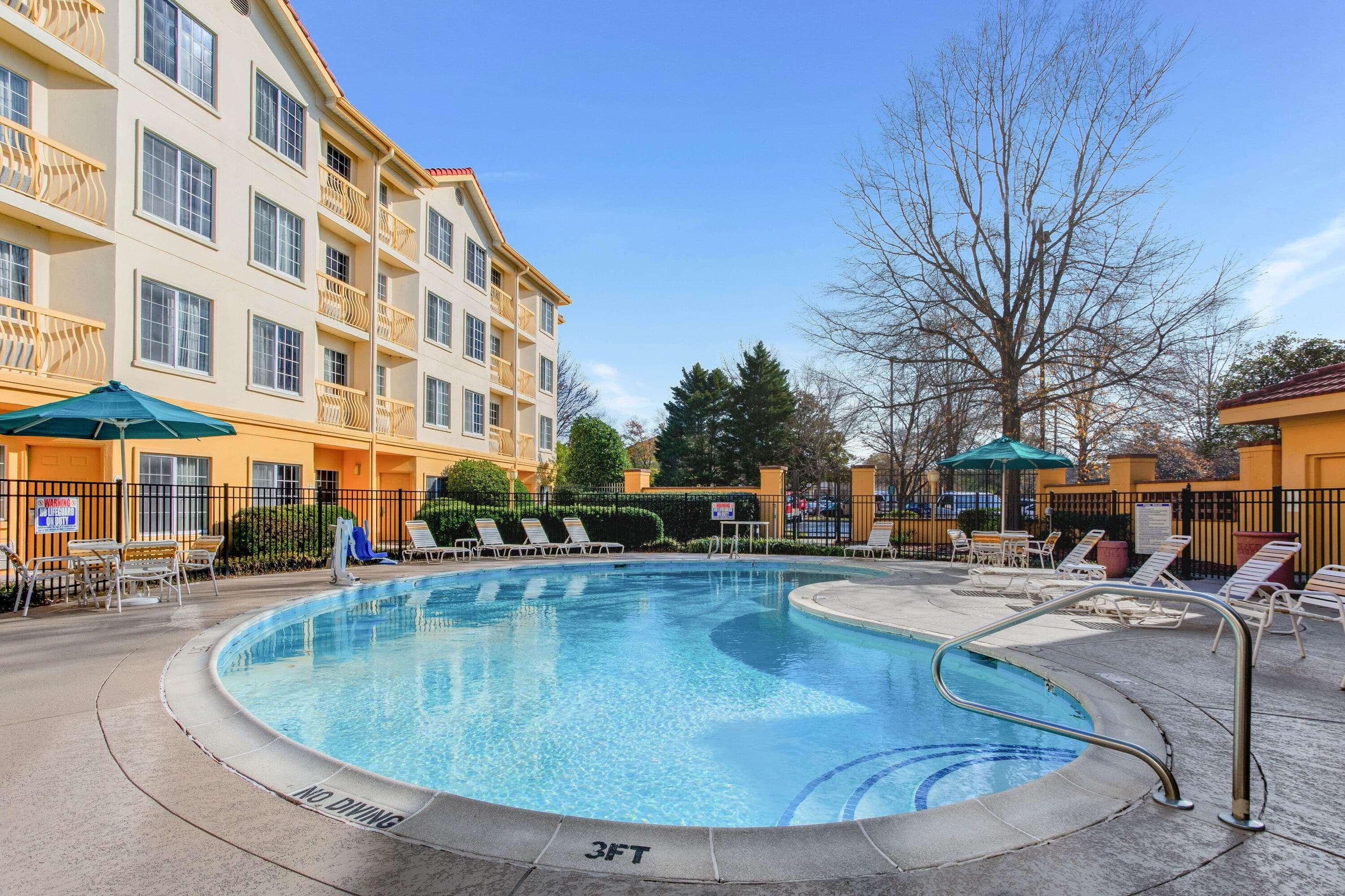La Quinta By Wyndham Raleigh Durham Intl Ap Hotel Morrisville Exterior photo