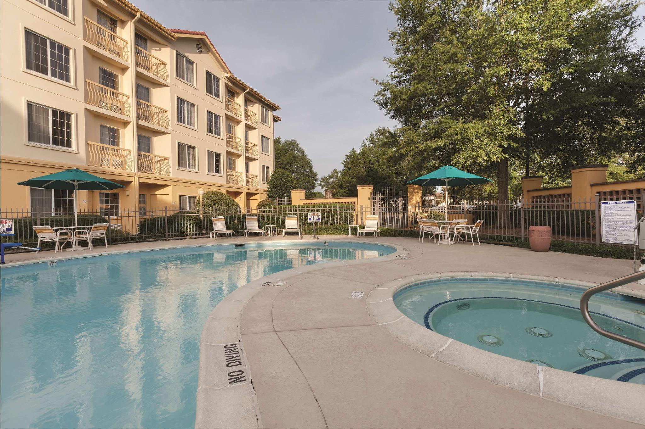 La Quinta By Wyndham Raleigh Durham Intl Ap Hotel Morrisville Exterior photo