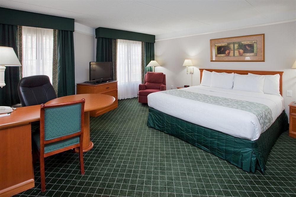 La Quinta By Wyndham Raleigh Durham Intl Ap Hotel Morrisville Exterior photo