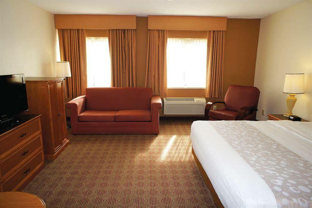 La Quinta By Wyndham Raleigh Durham Intl Ap Hotel Morrisville Exterior photo